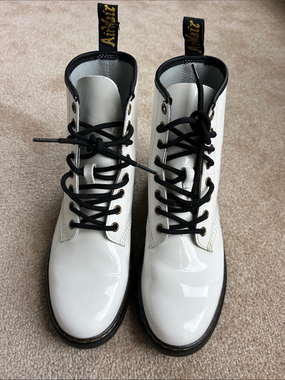 White patent leather boots Doc Dr. Martens Zavala lace-up combat boot sz 6